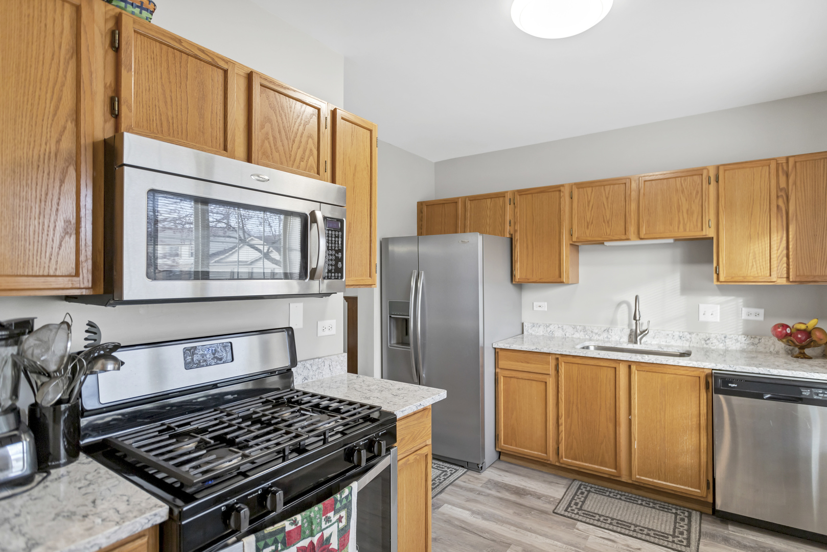 1174 N Village Drive Unit: 1174