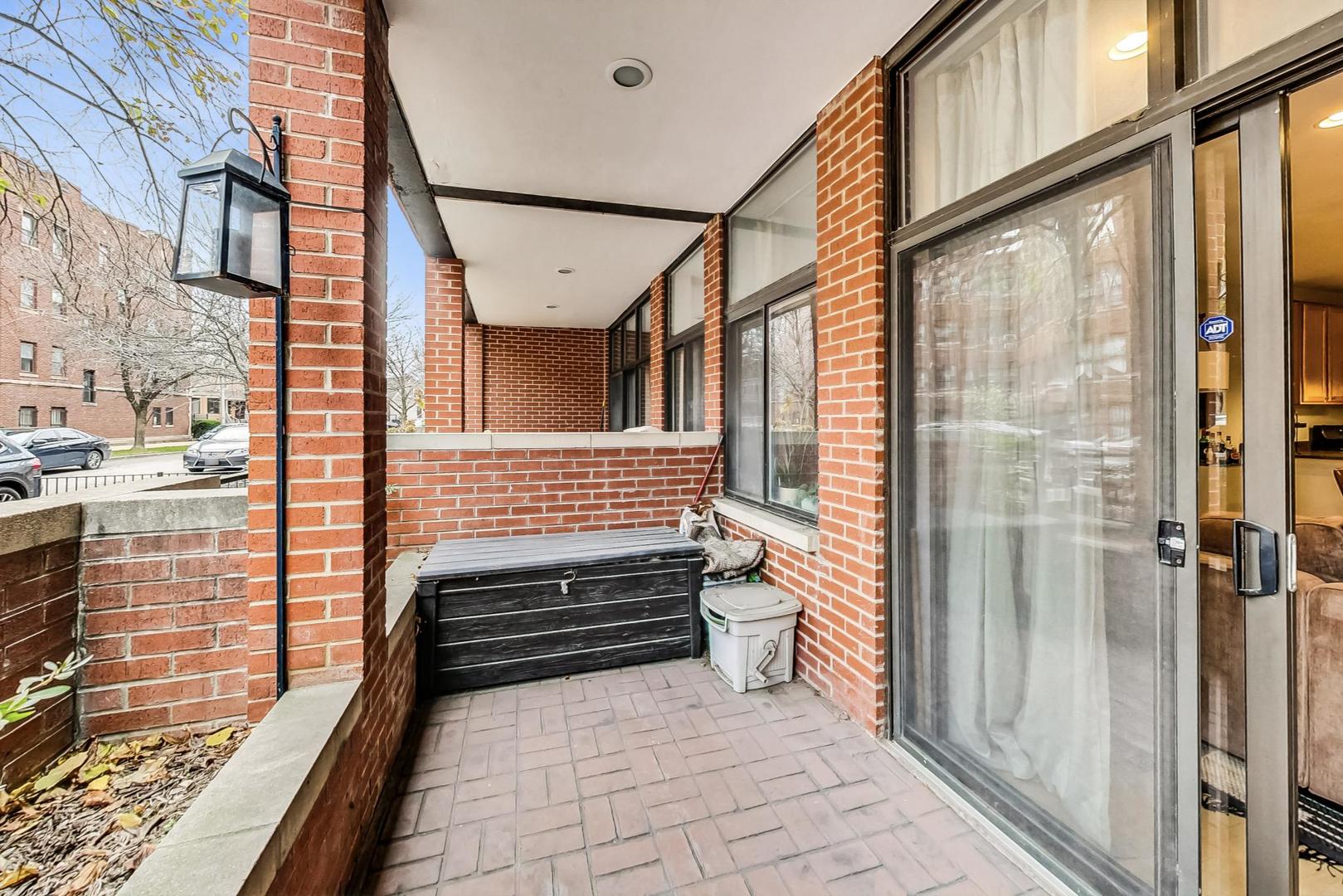 2518 N Willetts Court Unit: 1LN