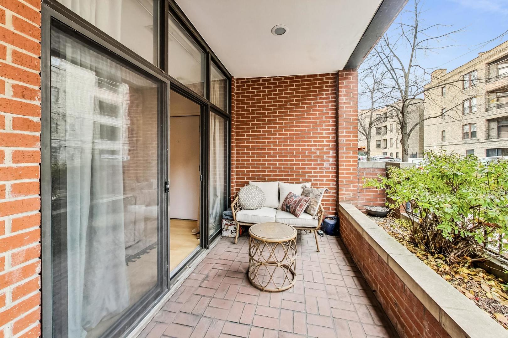 2518 N Willetts Court Unit: 1LN