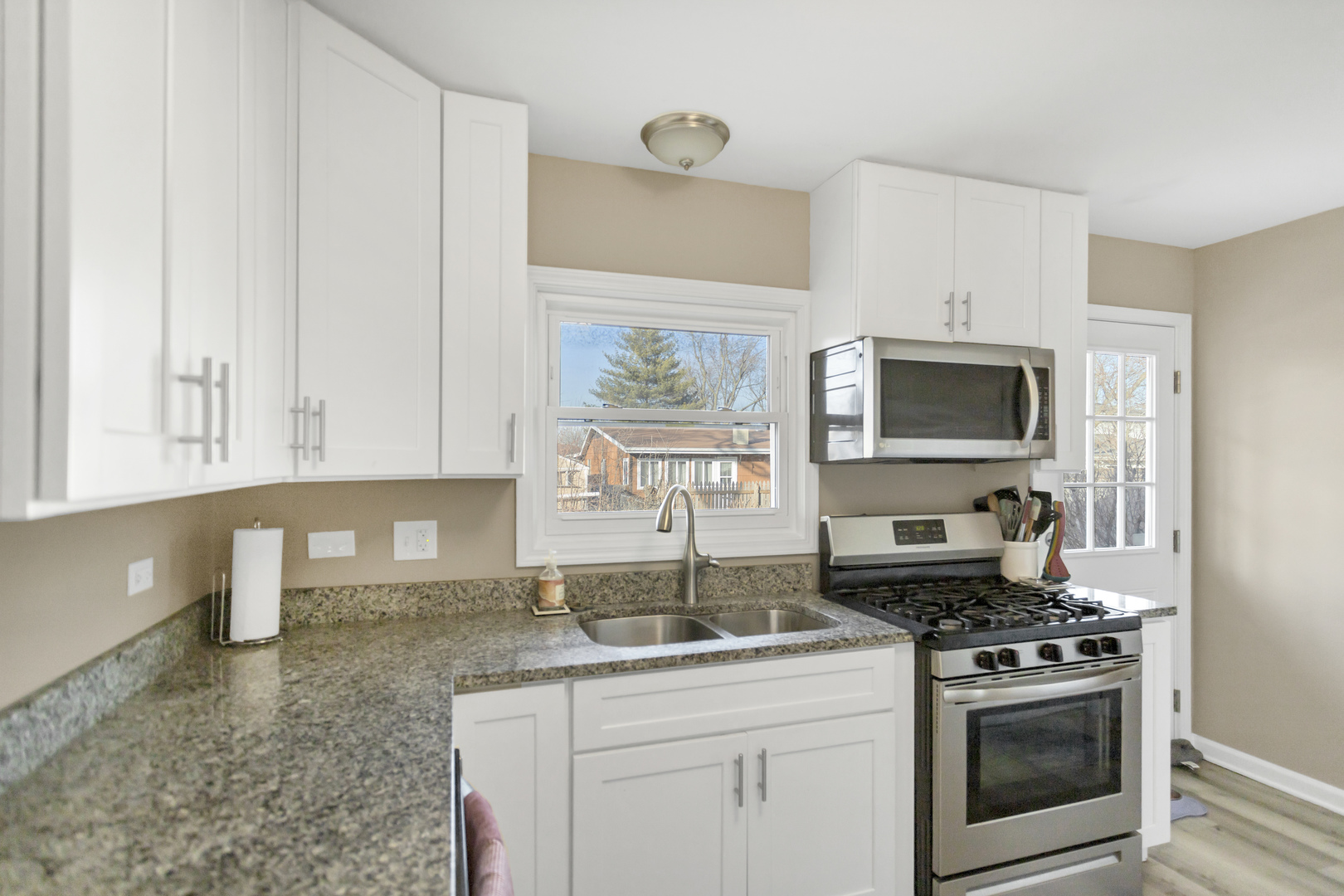 10 Woodcrest Lane