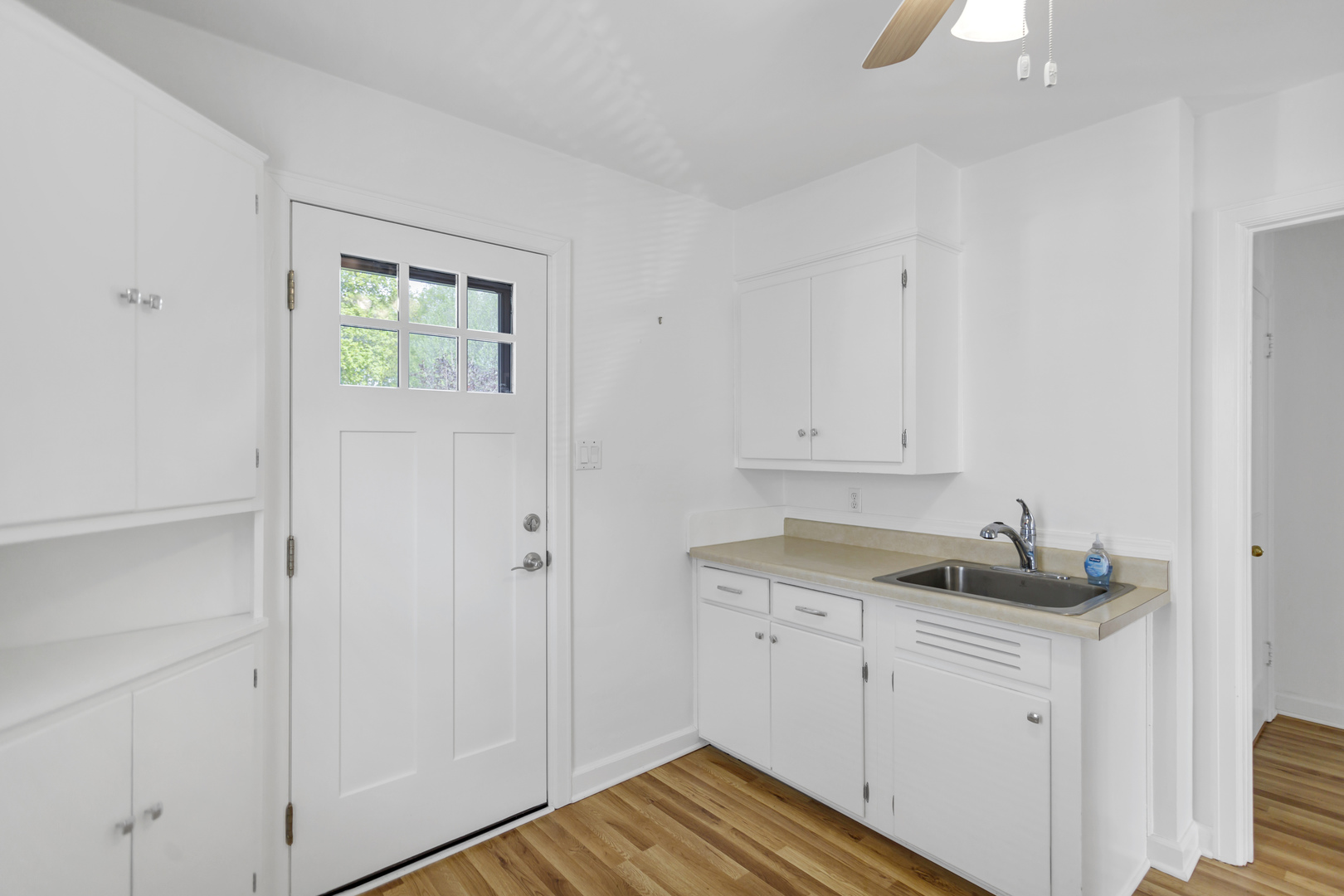 735 S 3rd Street