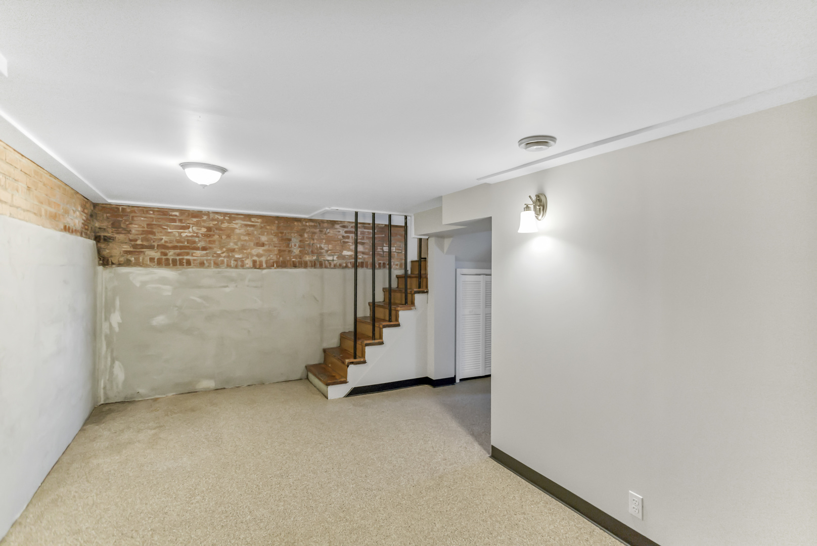 5156 W 63rd Place