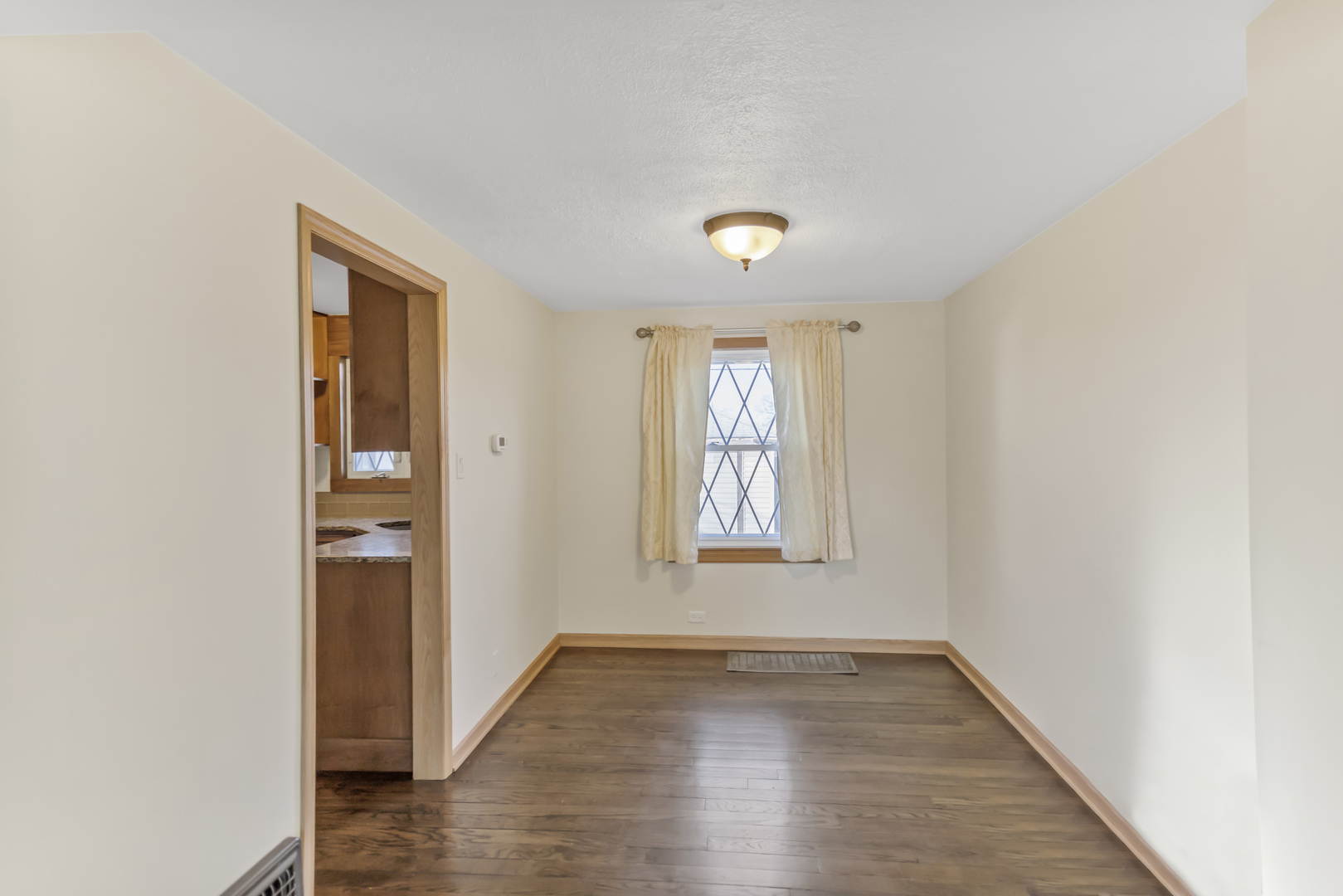 5156 W 63rd Place