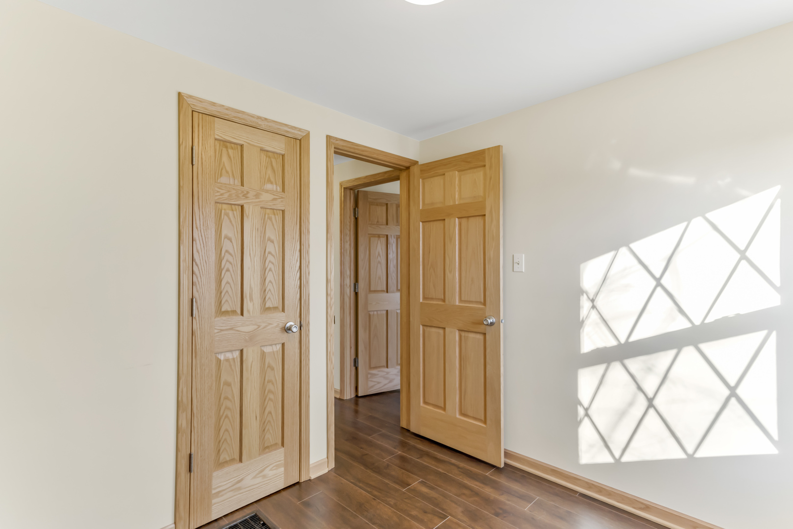 5156 W 63rd Place