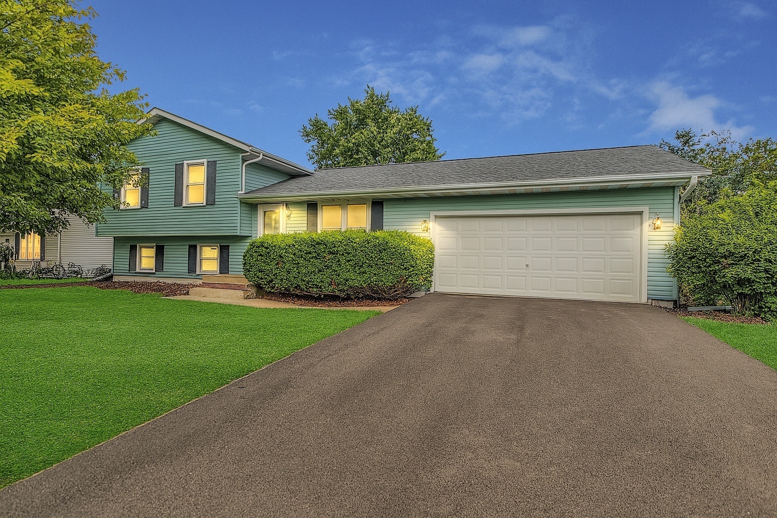 198 N Dogwood Street