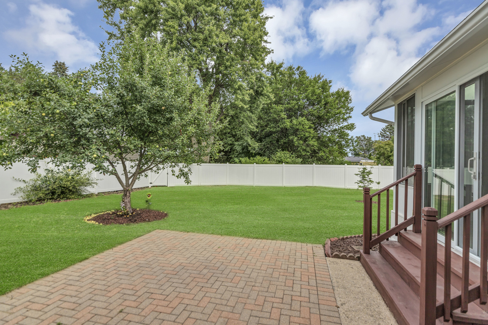 198 N Dogwood Street