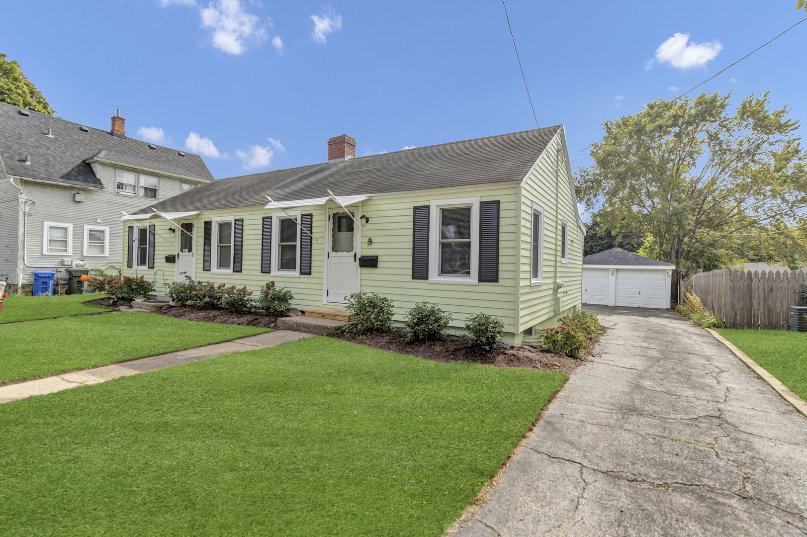 345 Illinois Street