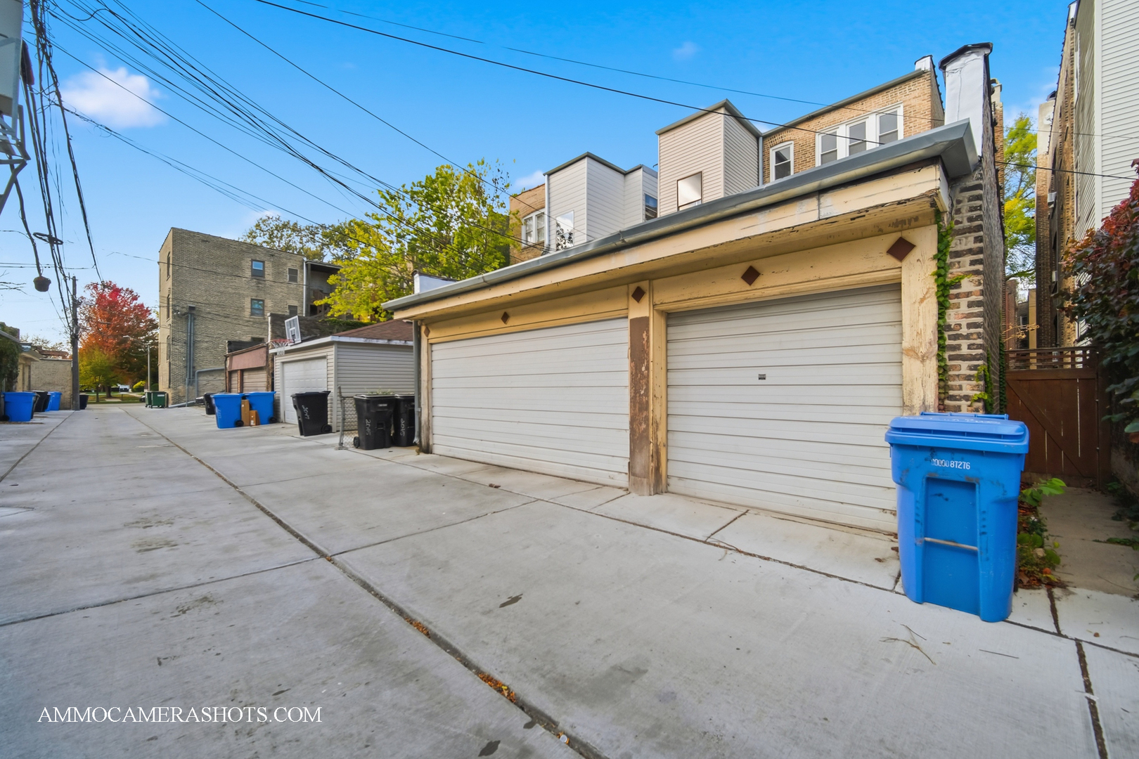 2045 W Farragut Avenue Unit: 3