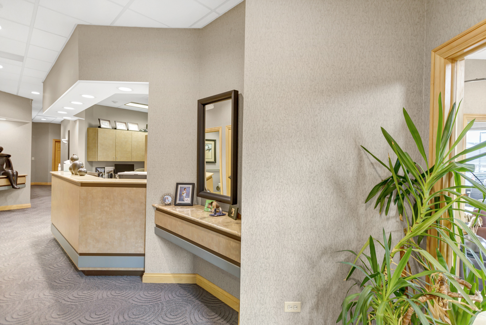 1500 CARLEMONT Drive Unit: F