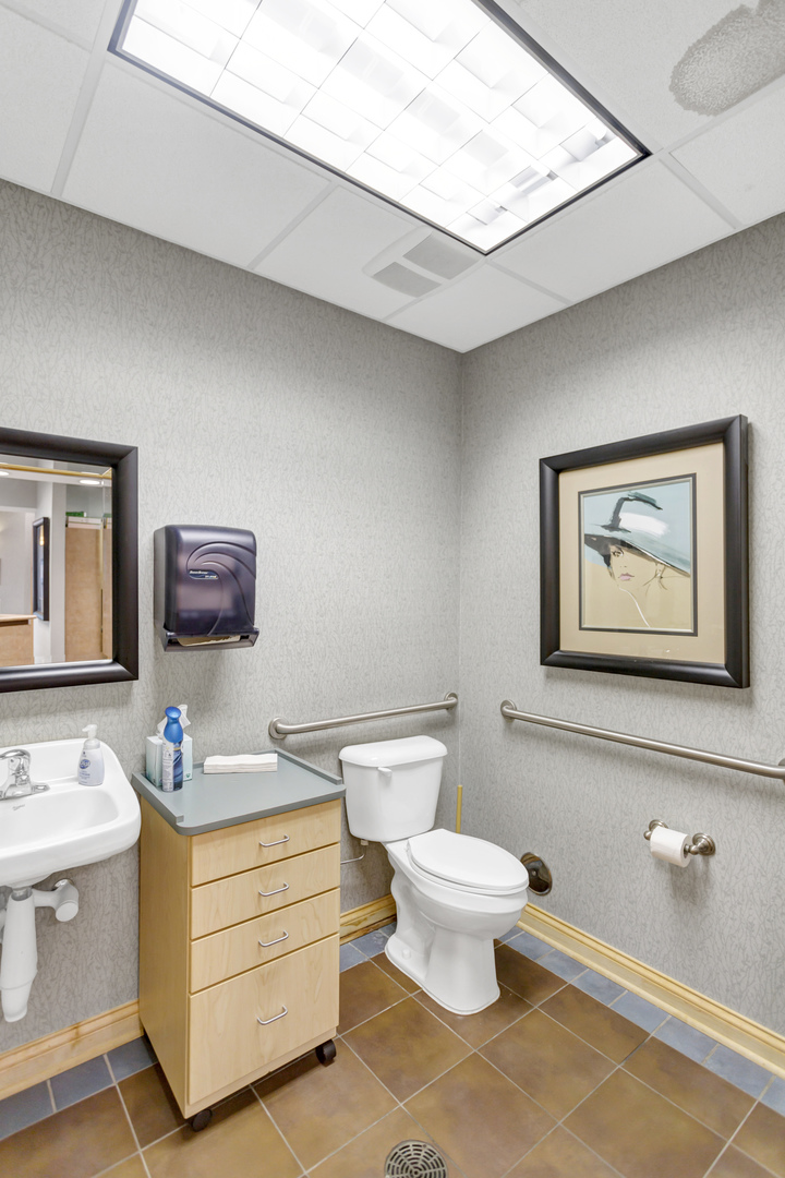 1500 CARLEMONT Drive Unit: F