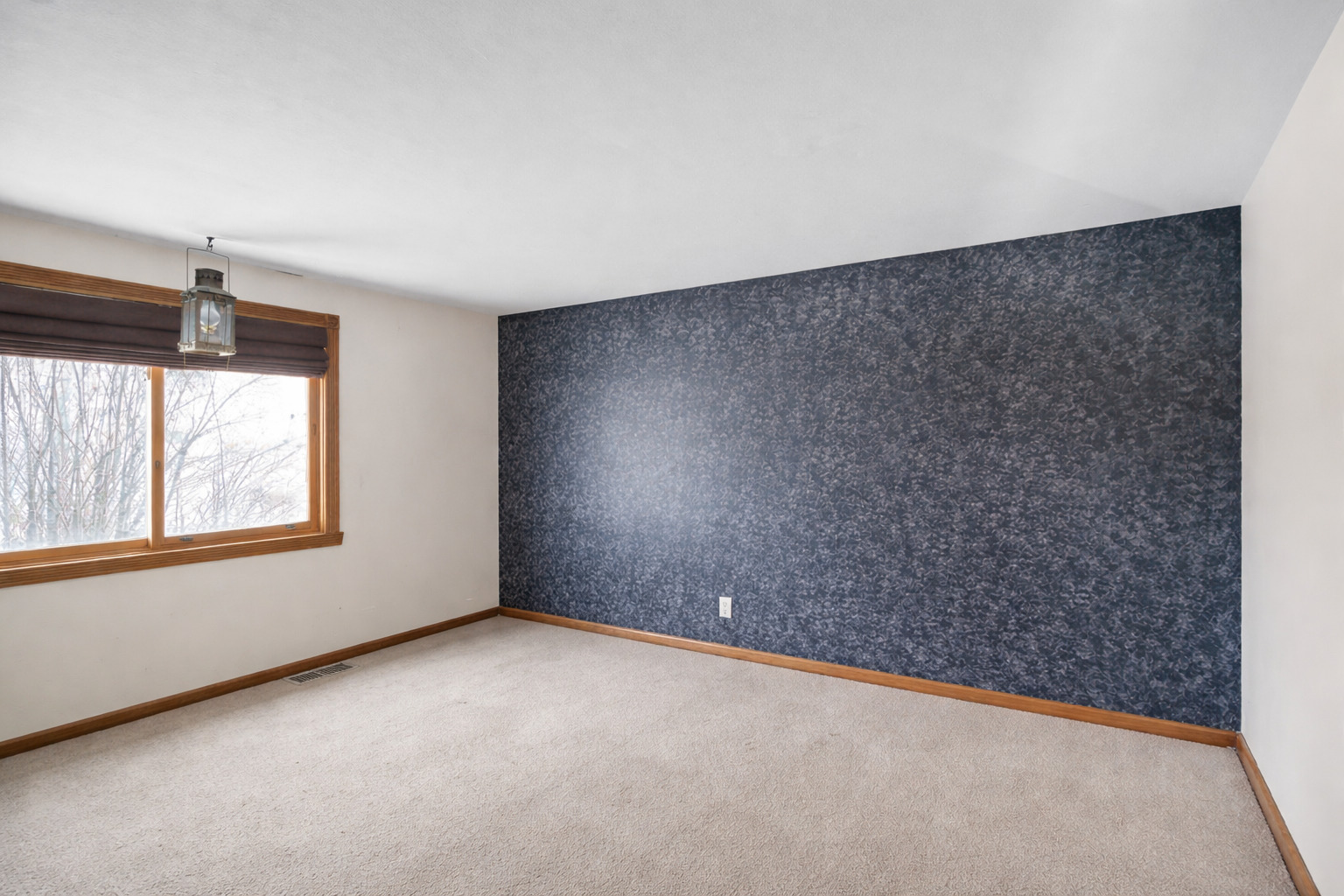 106 N SALEM Drive Unit: 106