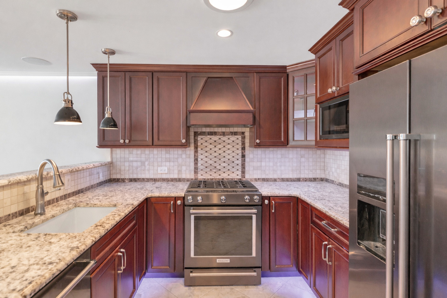106 N SALEM Drive Unit: 106