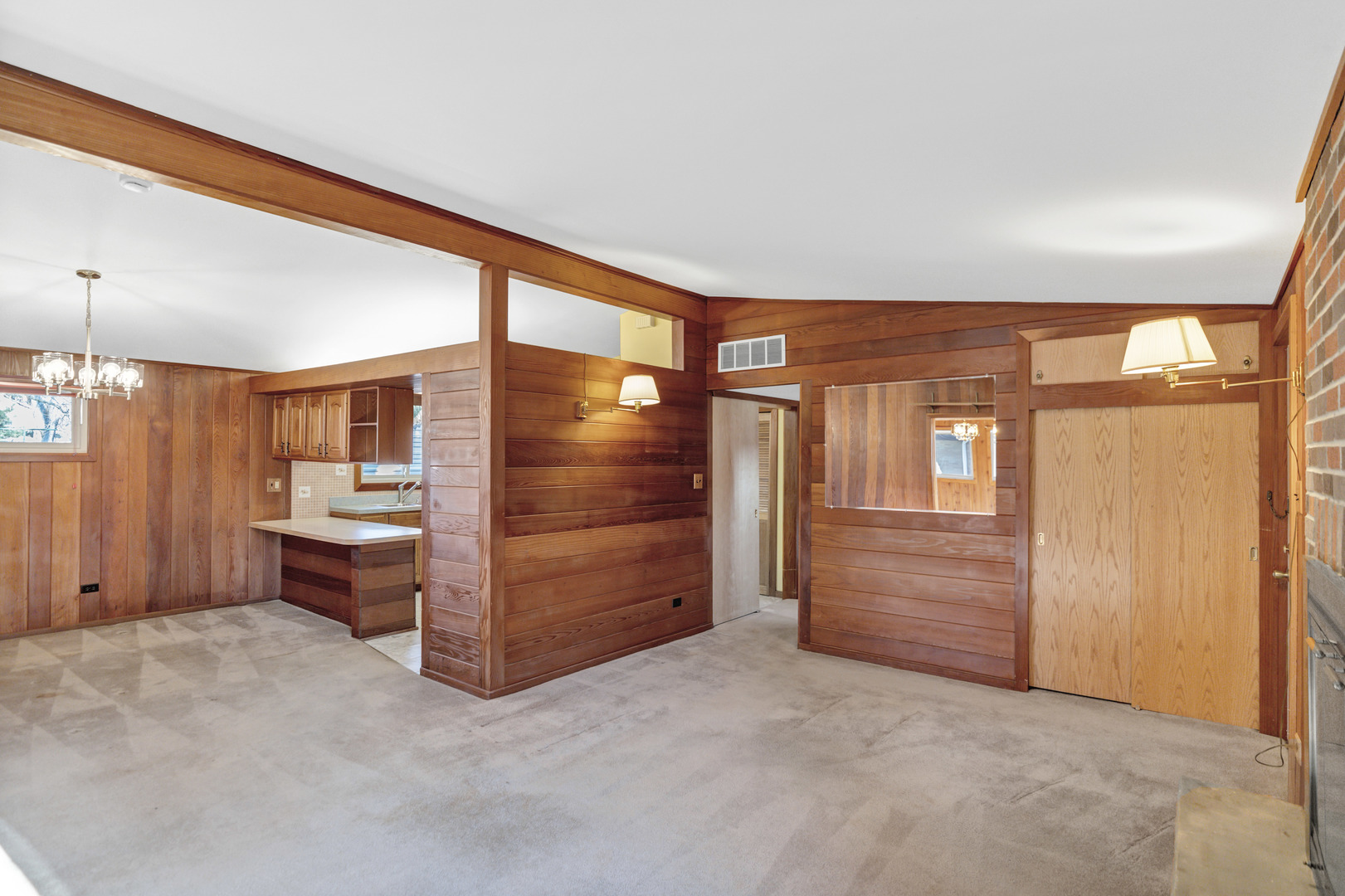 1505 S Stewart Avenue