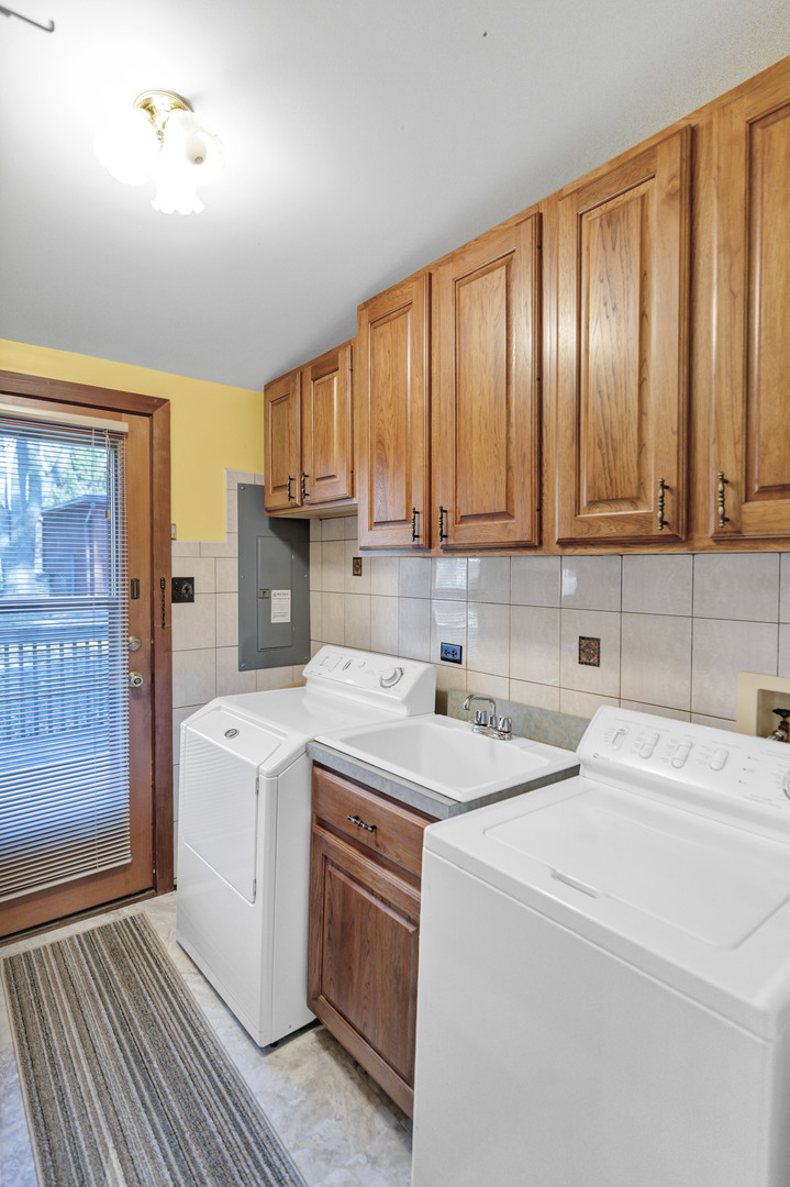 1505 S Stewart Avenue