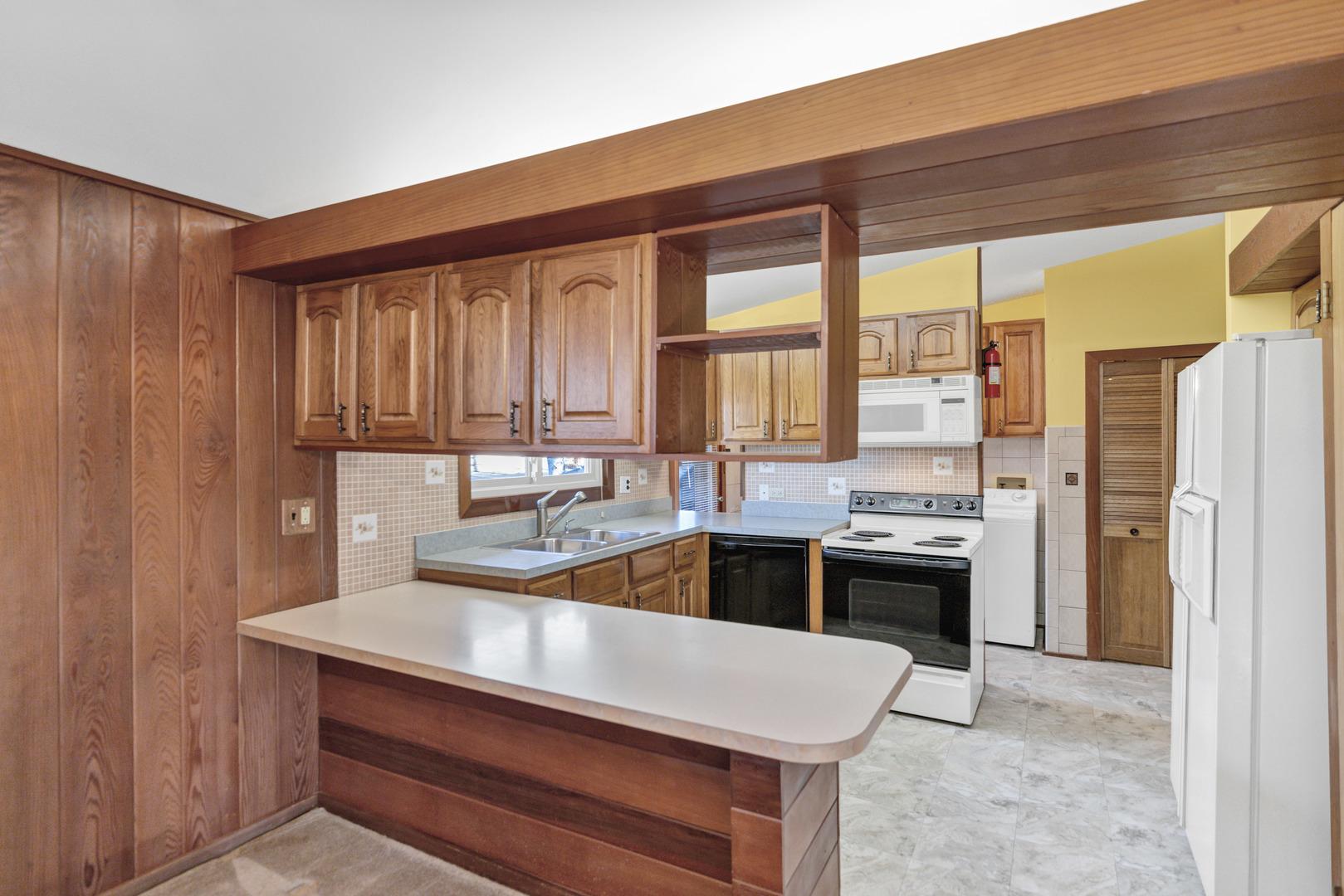 1505 S Stewart Avenue