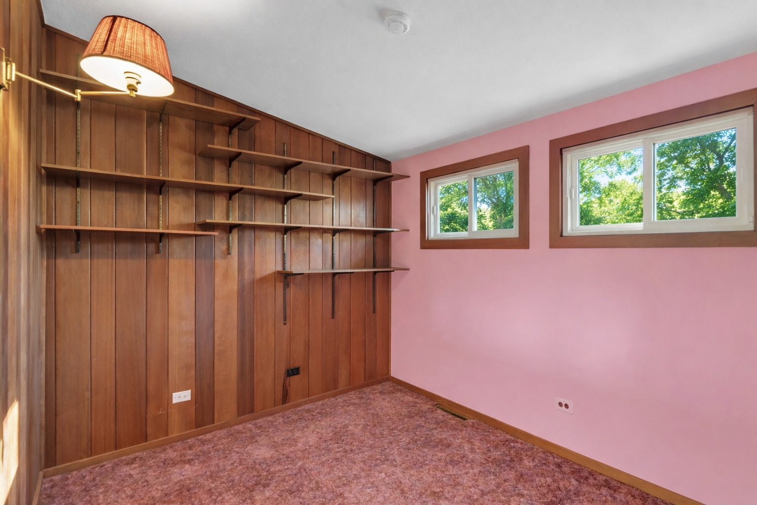 1505 S Stewart Avenue