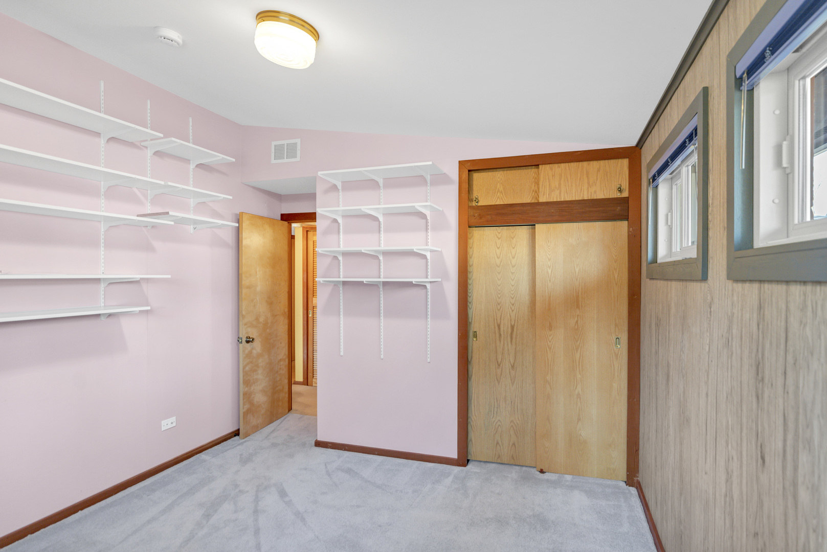 1505 S Stewart Avenue