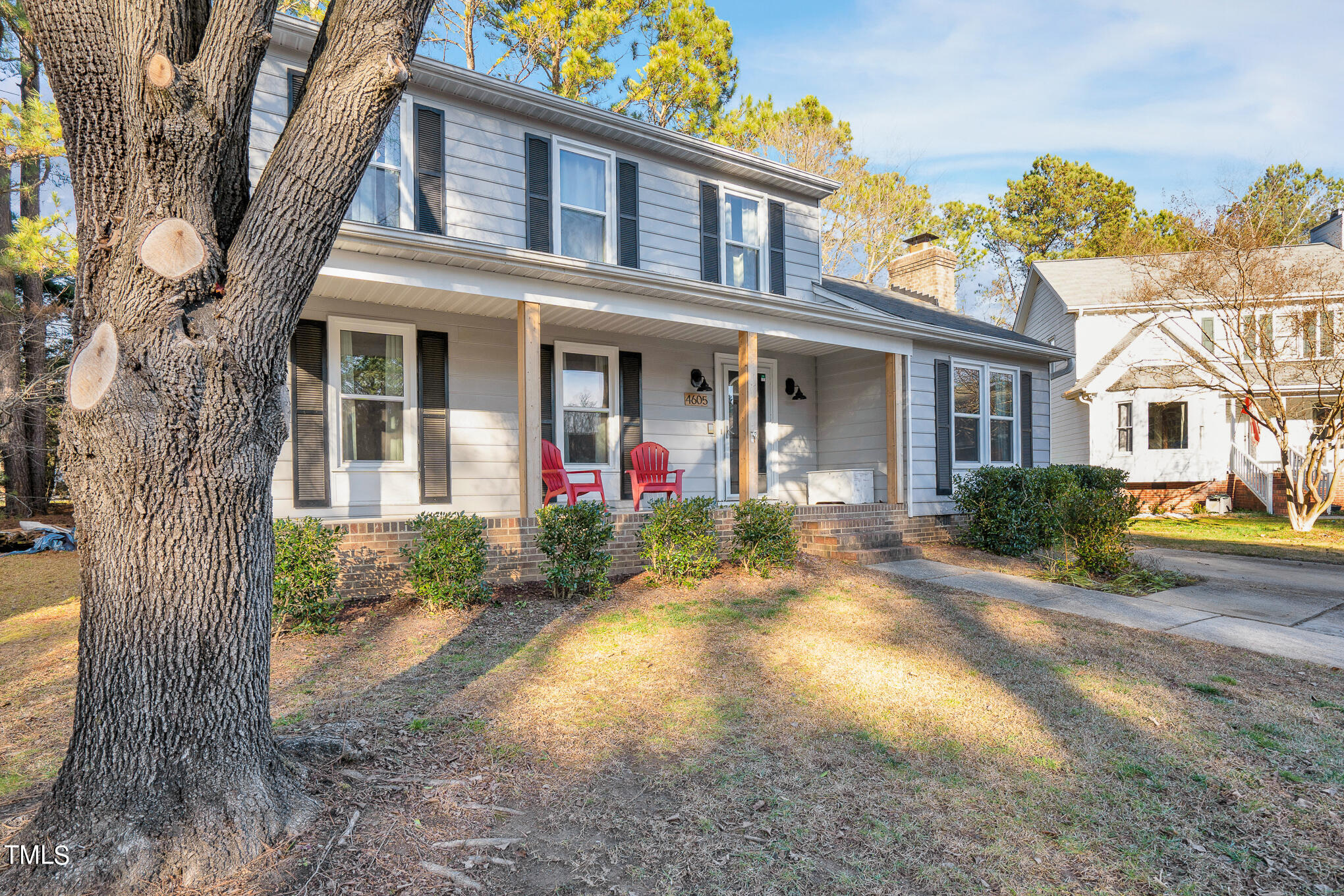 4605 Hollirose Place