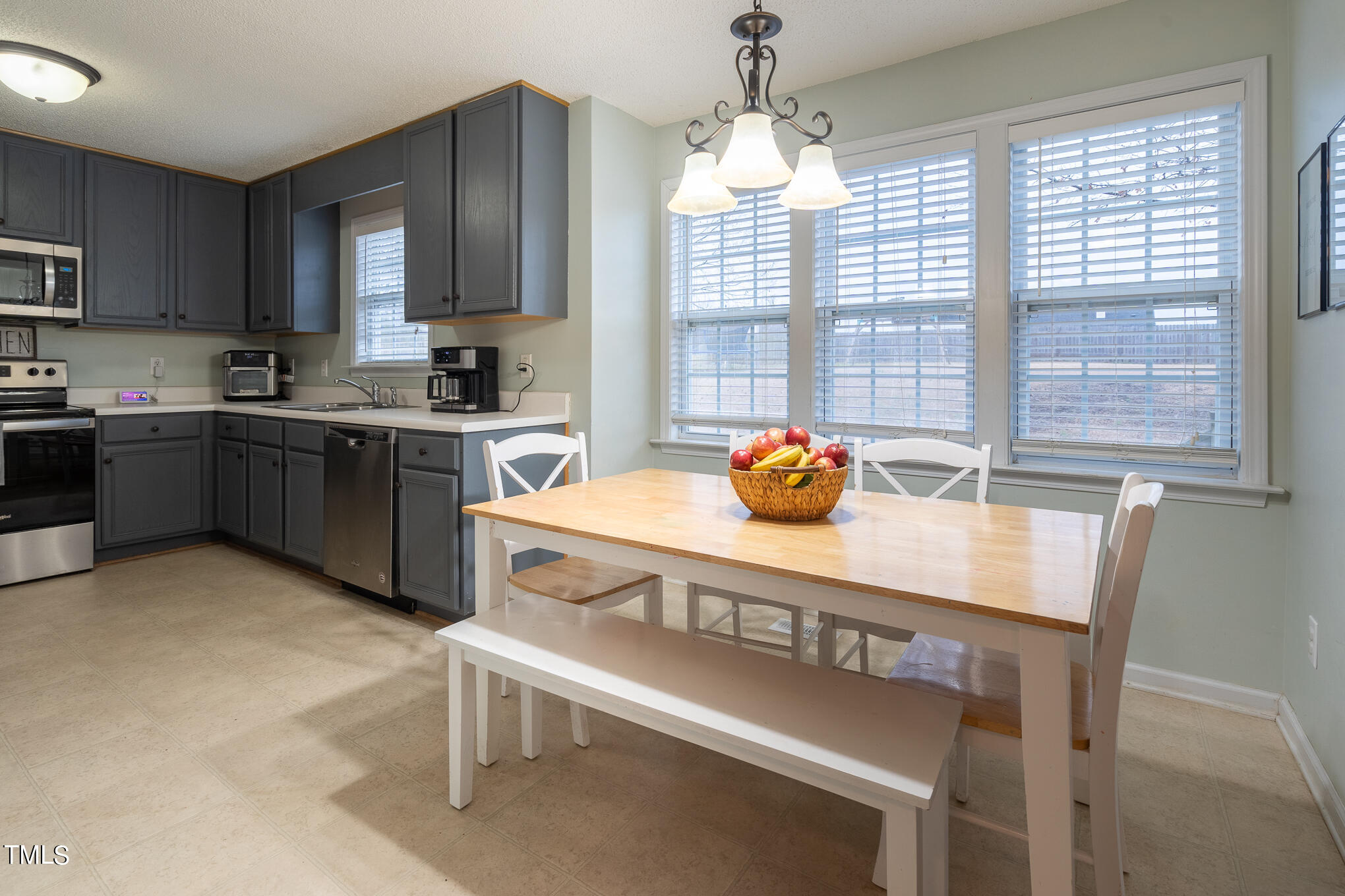 12 Woodhart Circle