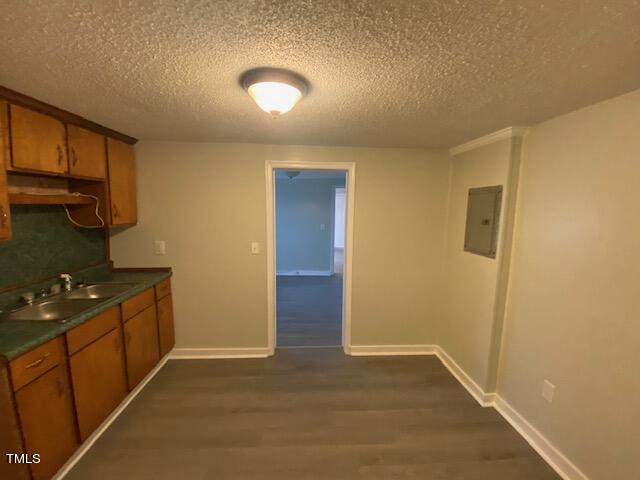 913/915 S Main Street