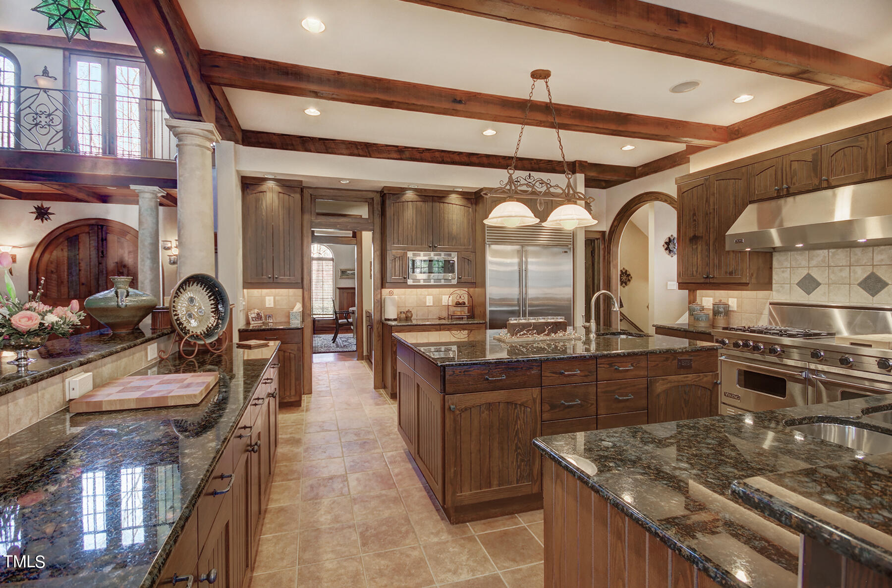 102 Flagstone Court