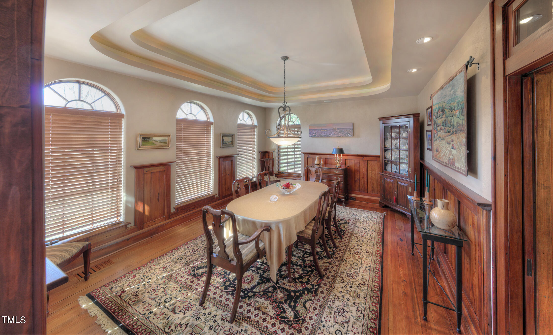 102 Flagstone Court
