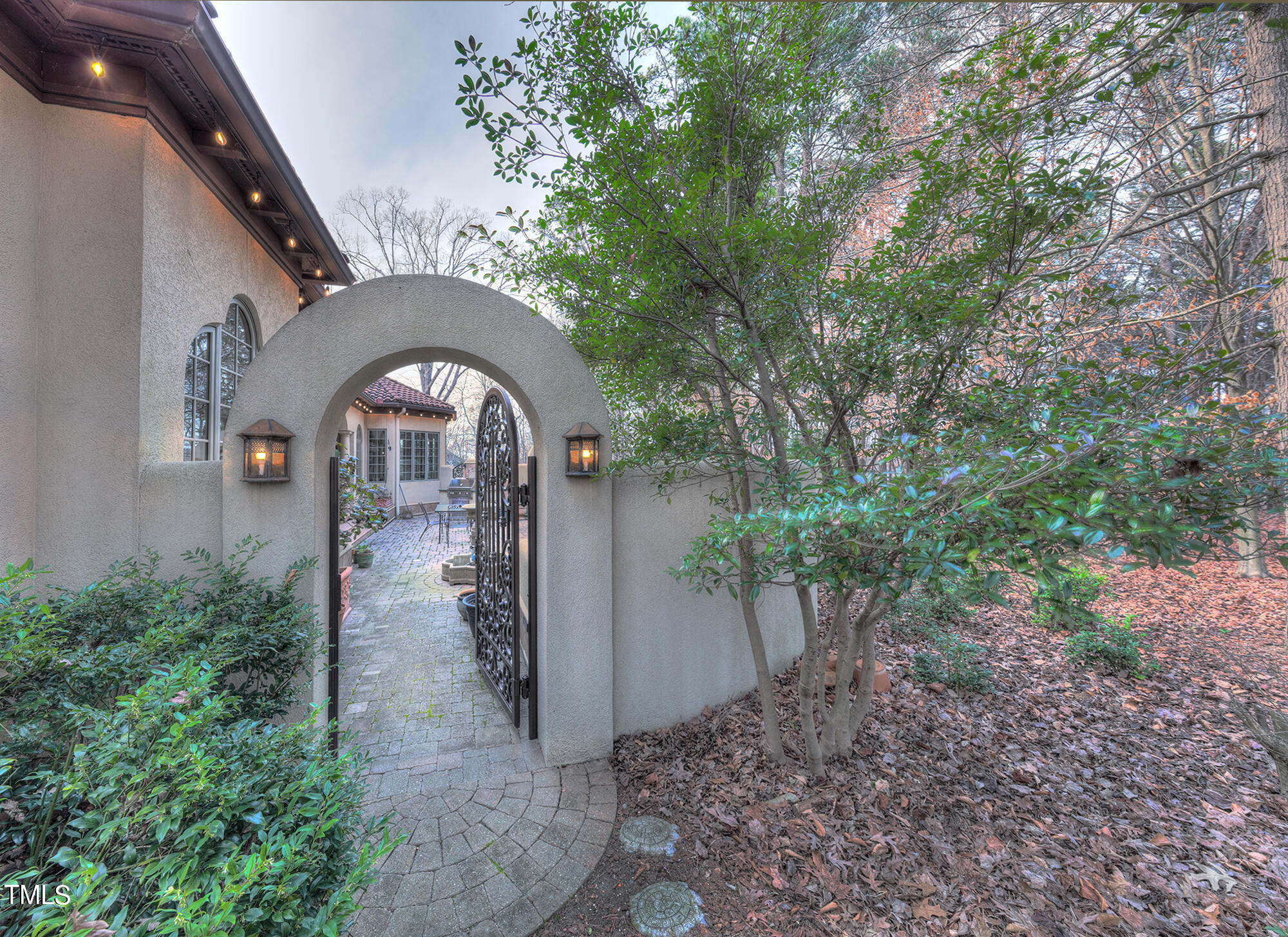 102 Flagstone Court