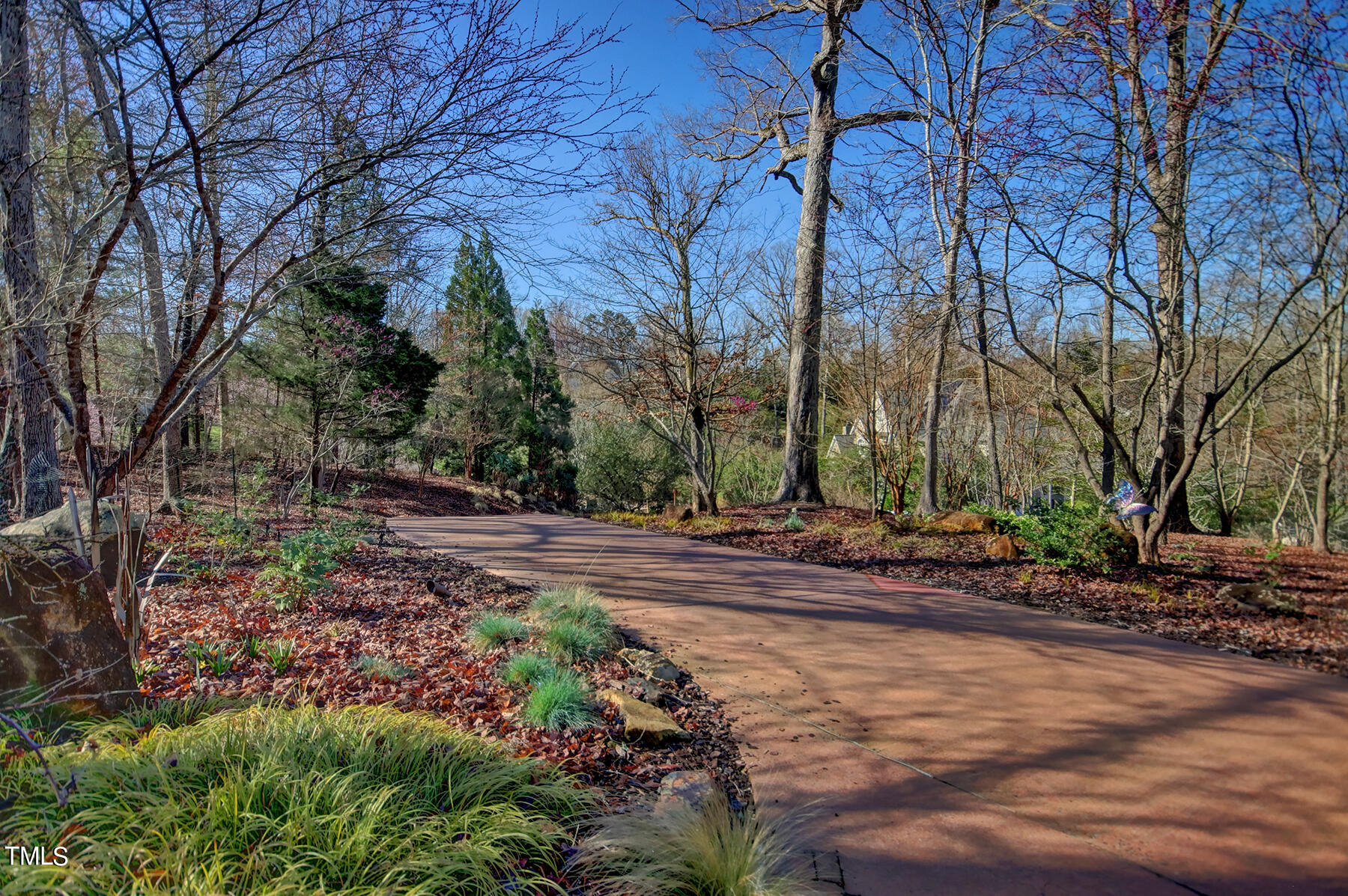102 Flagstone Court