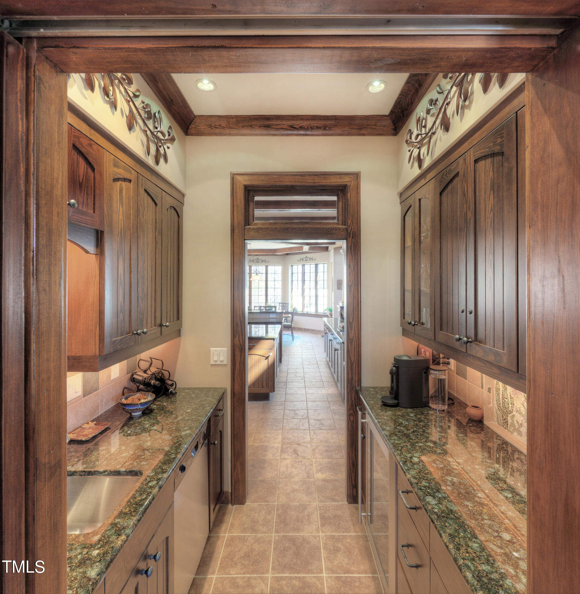 102 Flagstone Court