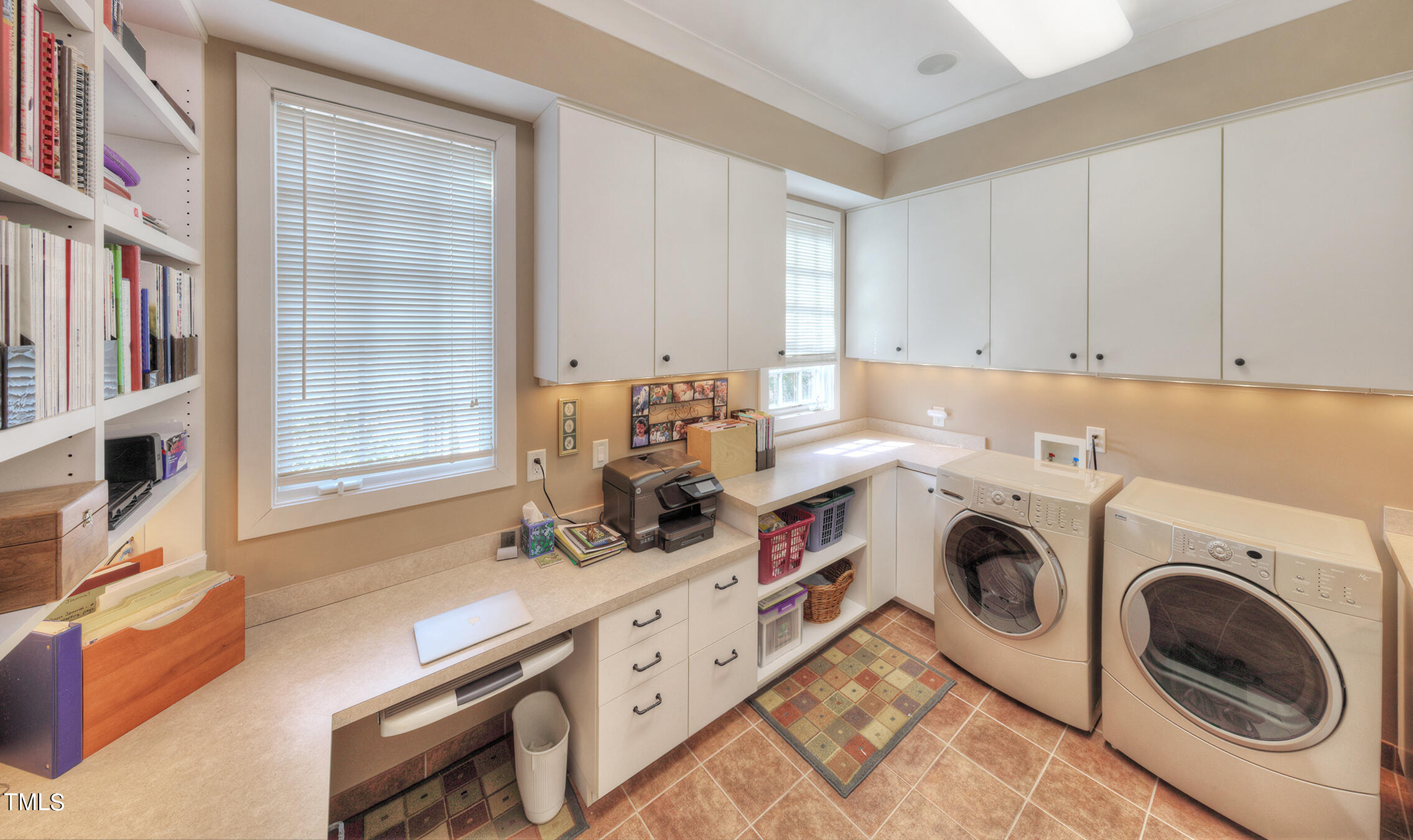 102 Flagstone Court