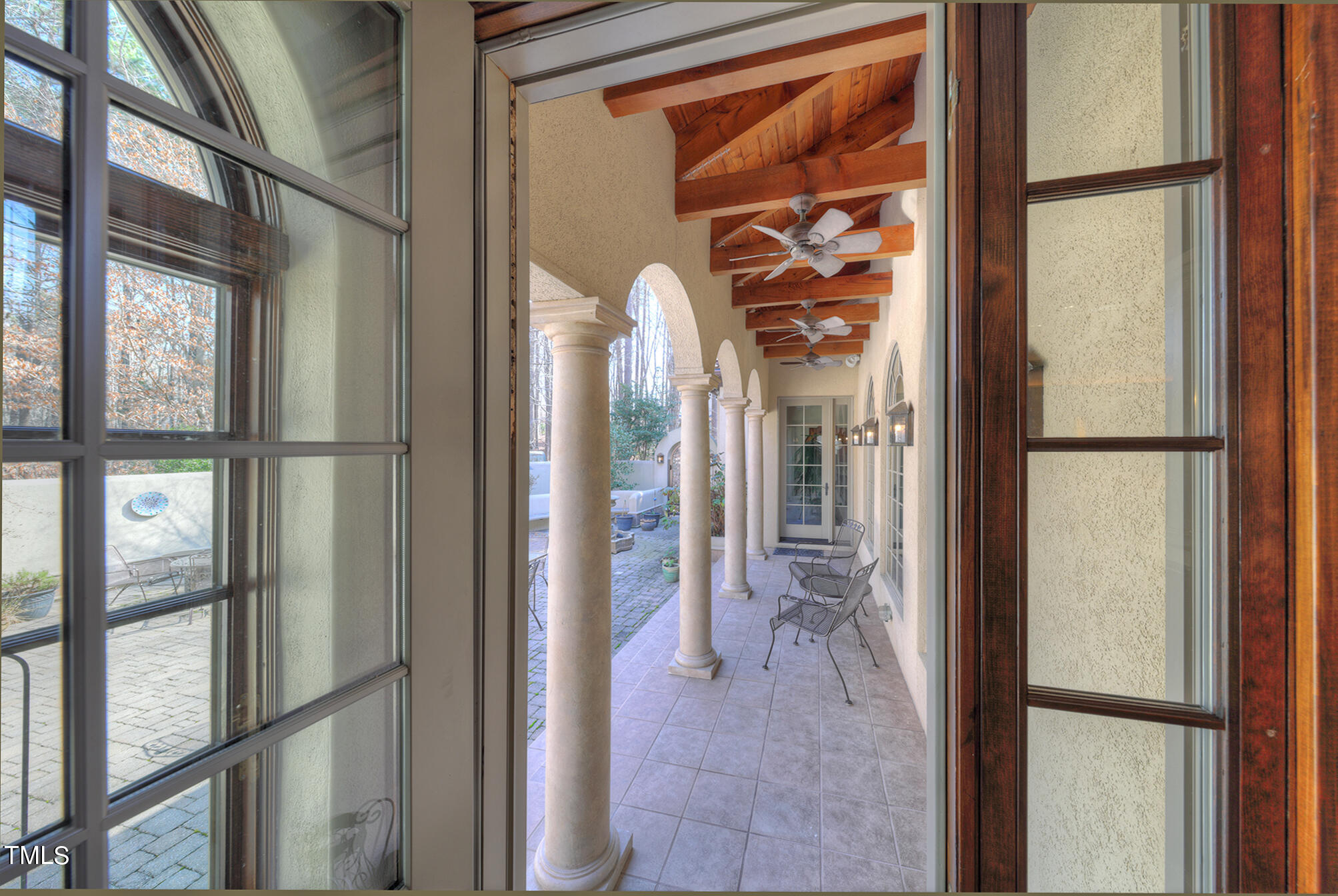 102 Flagstone Court