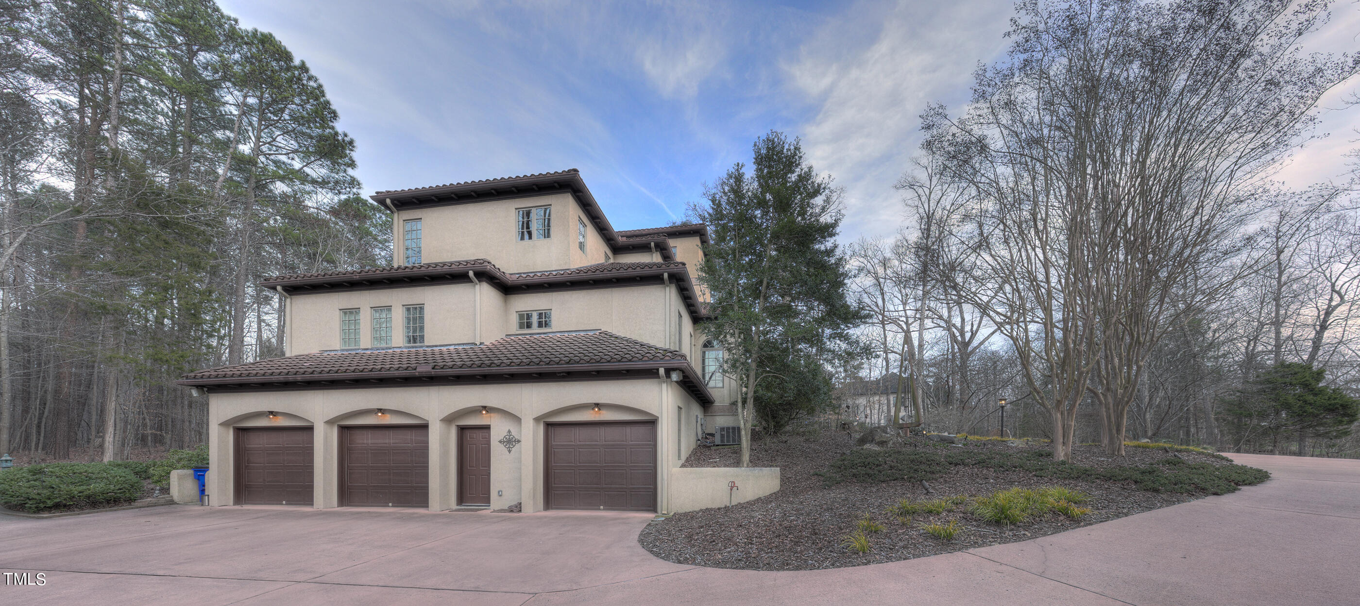 102 Flagstone Court