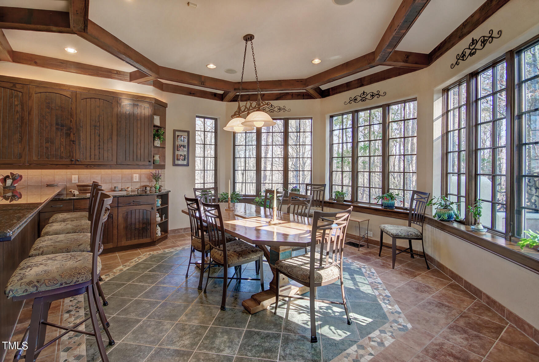 102 Flagstone Court