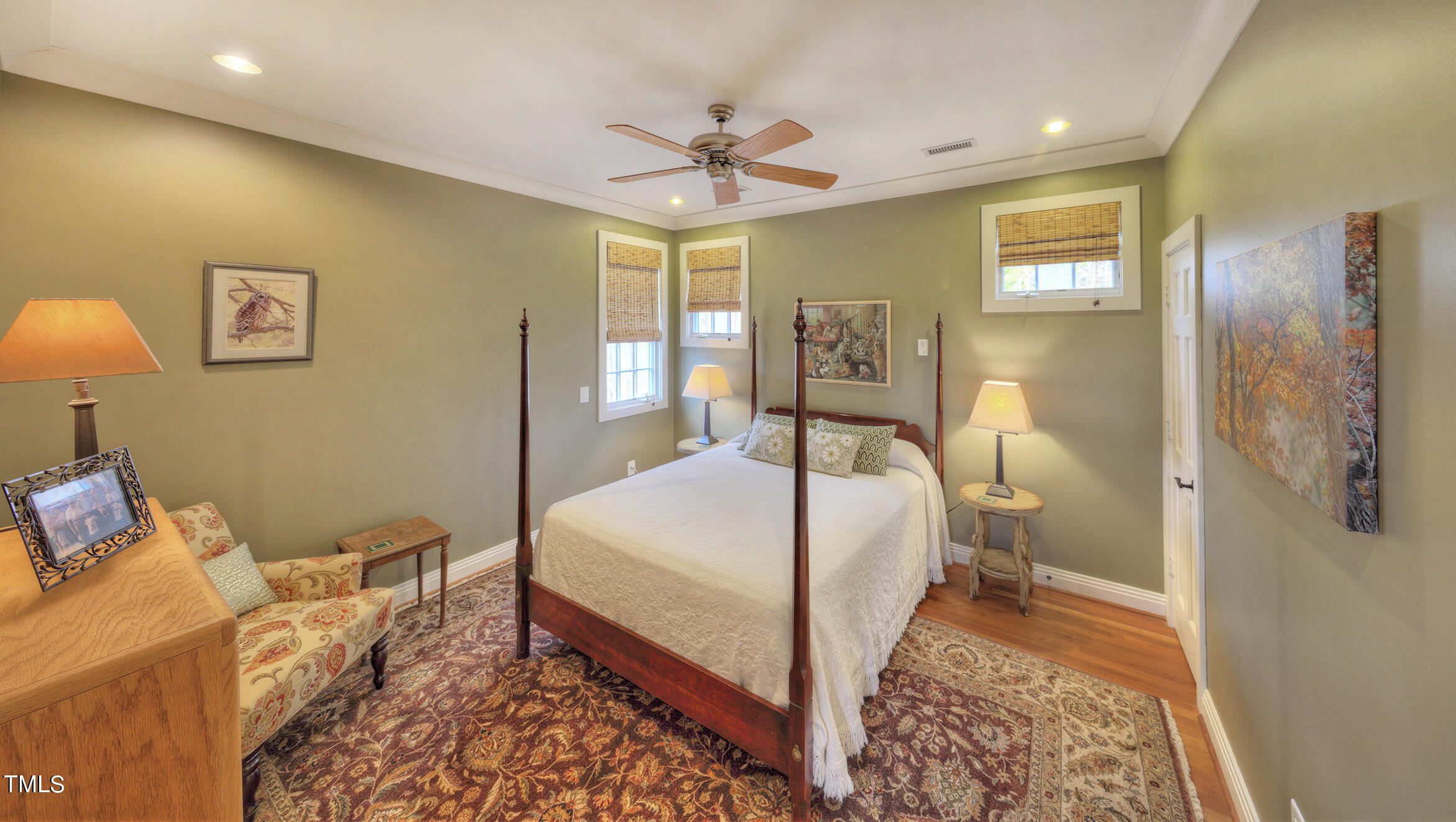 102 Flagstone Court
