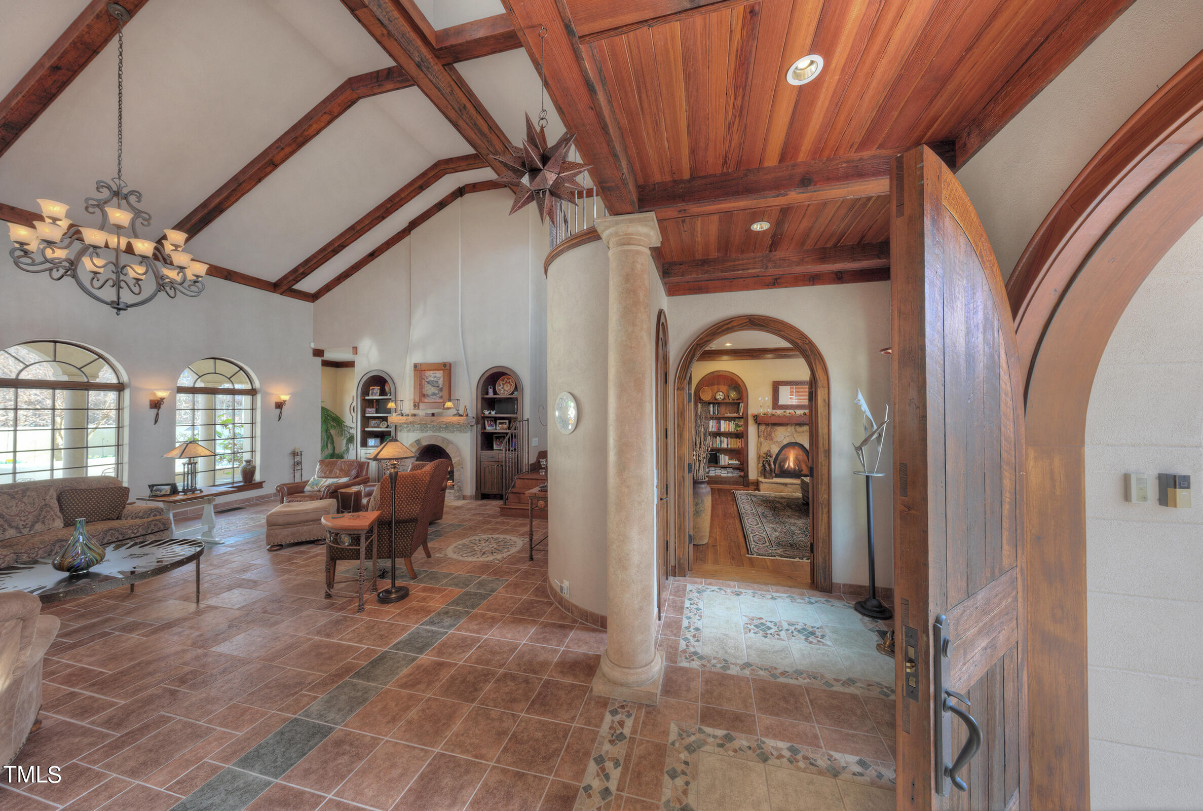 102 Flagstone Court