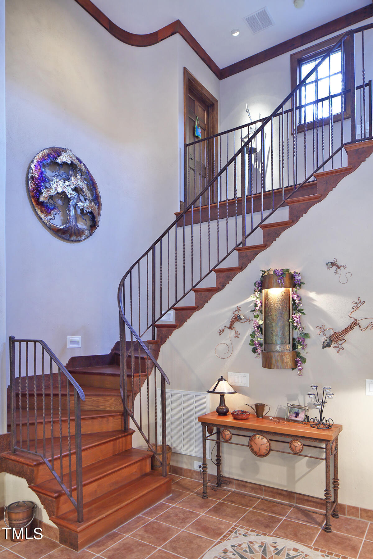102 Flagstone Court