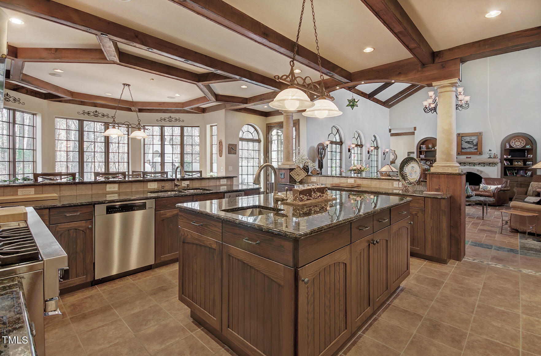 102 Flagstone Court