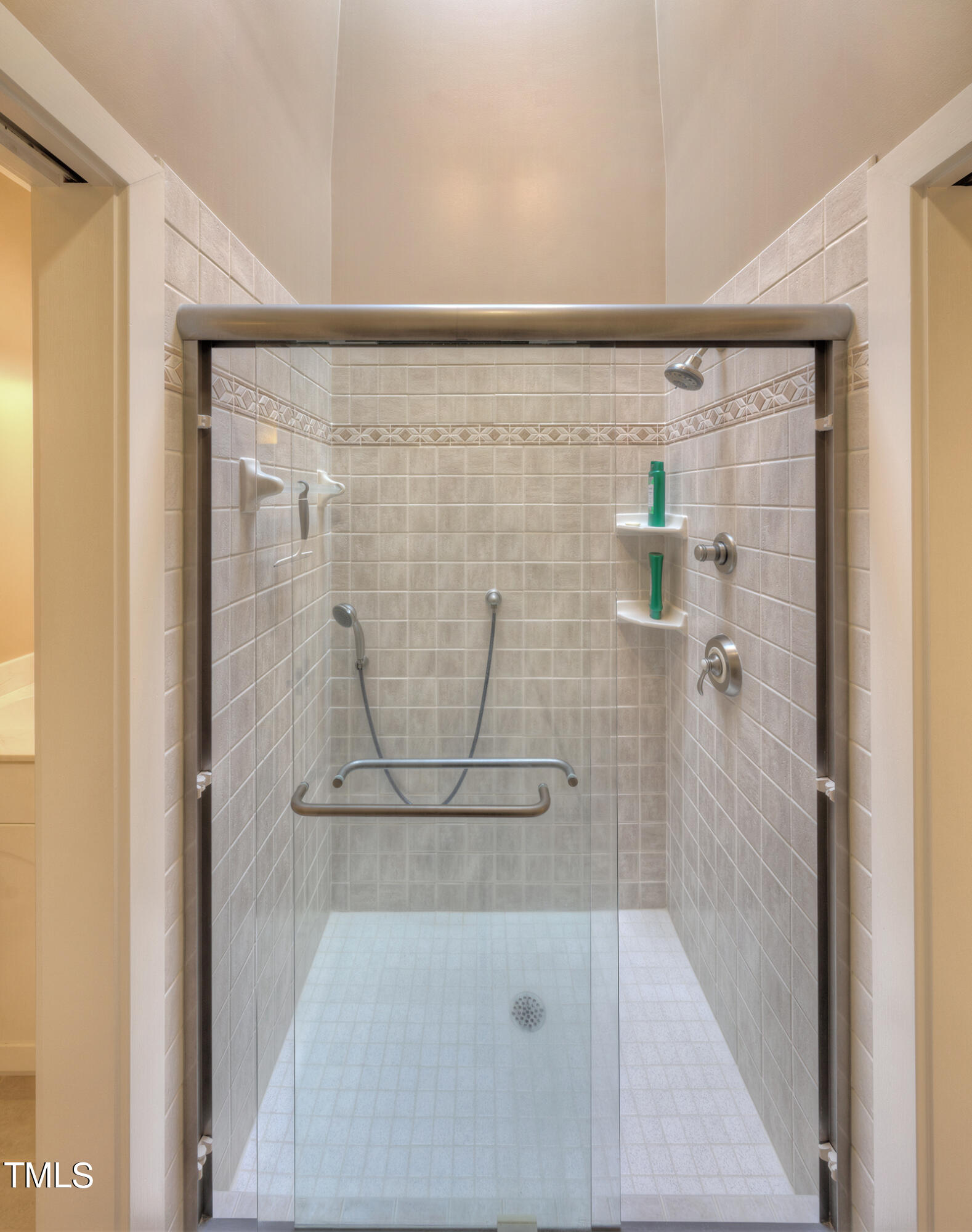 102 Flagstone Court