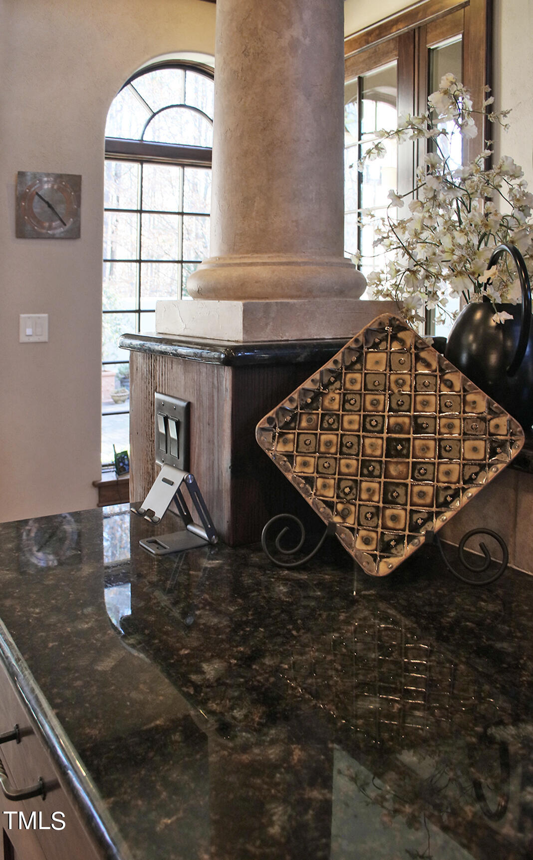 102 Flagstone Court