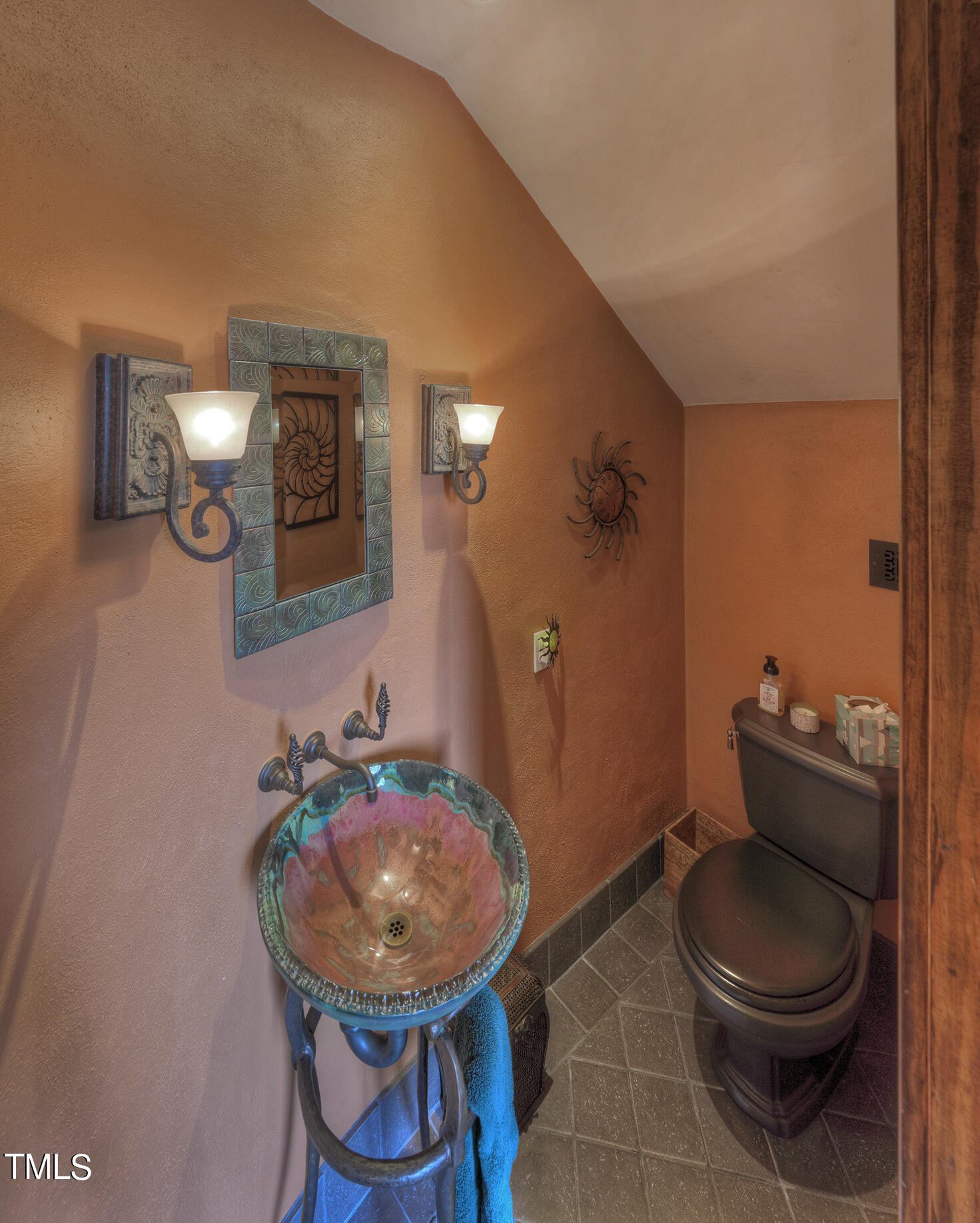 102 Flagstone Court