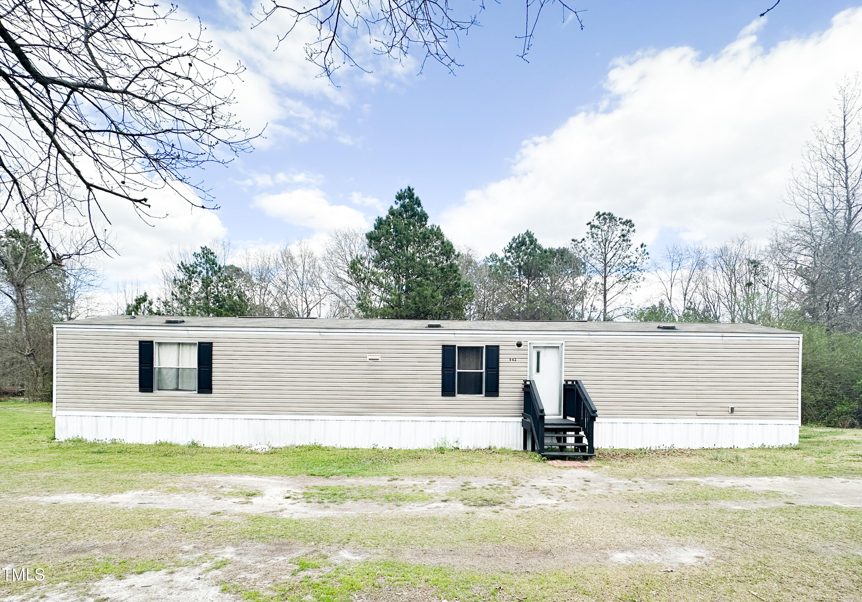 942 Lee County Line Road