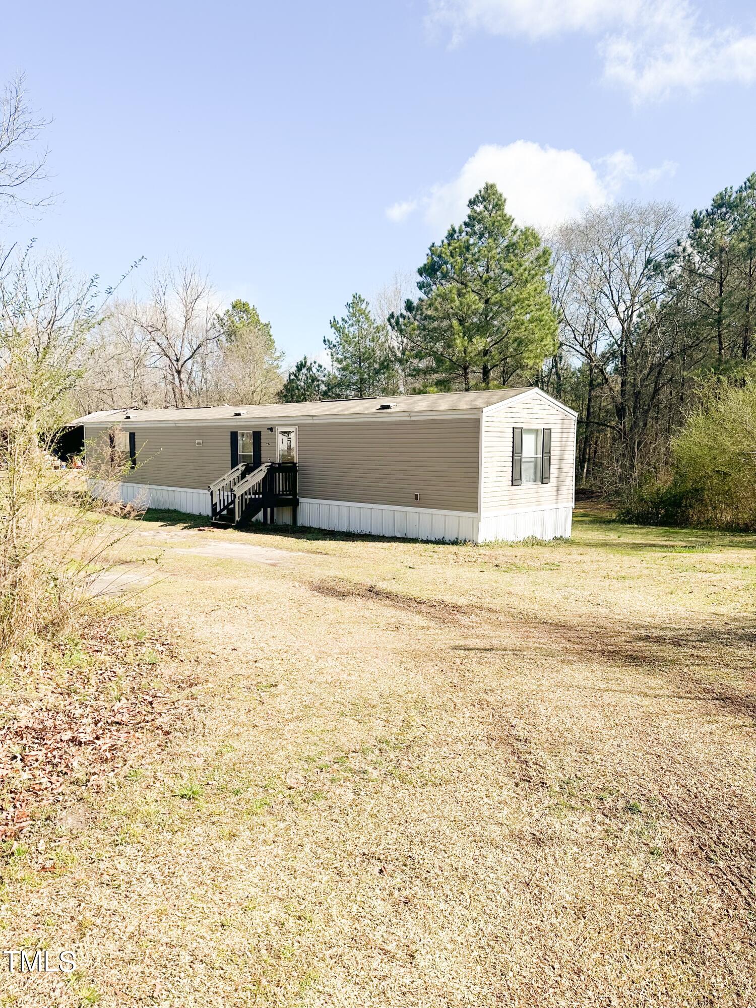 942 Lee County Line Road