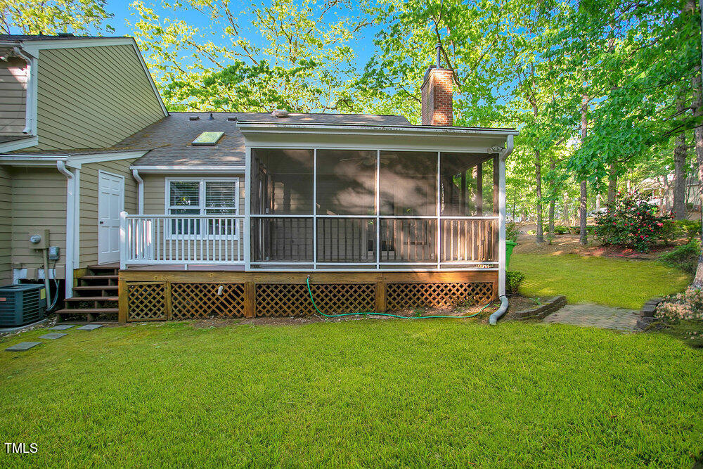 1001 Boathouse Court