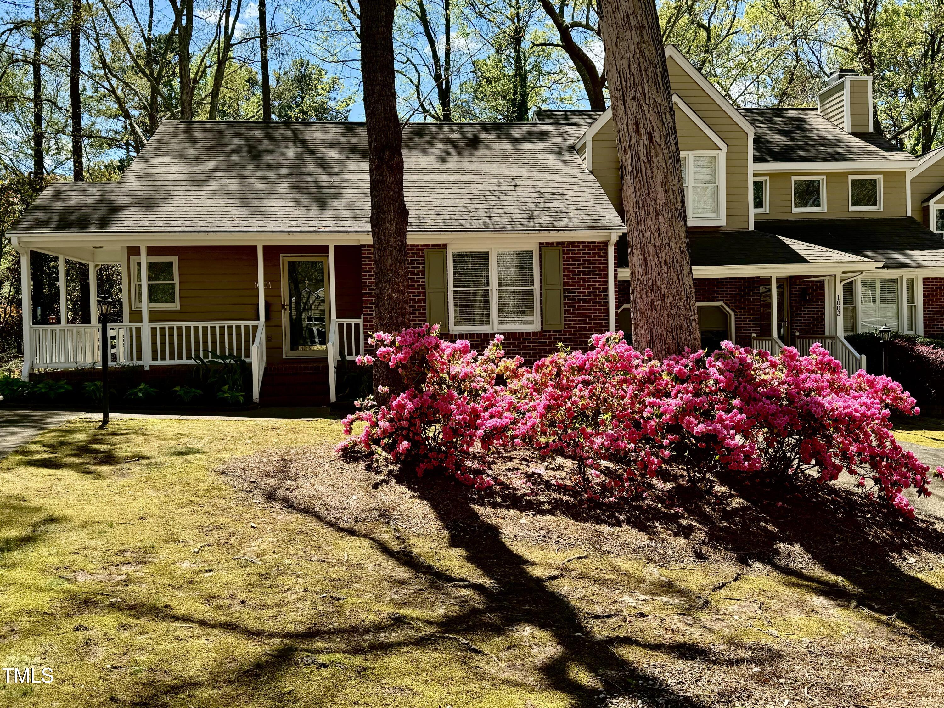 1001 Boathouse Court
