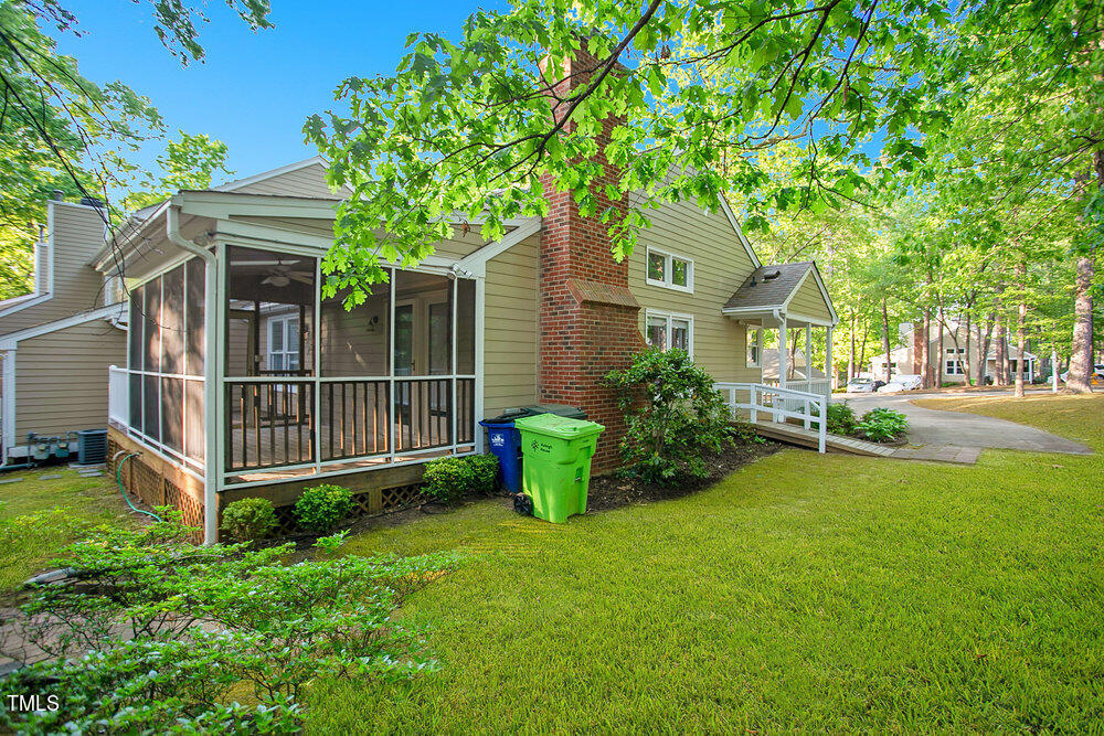 1001 Boathouse Court