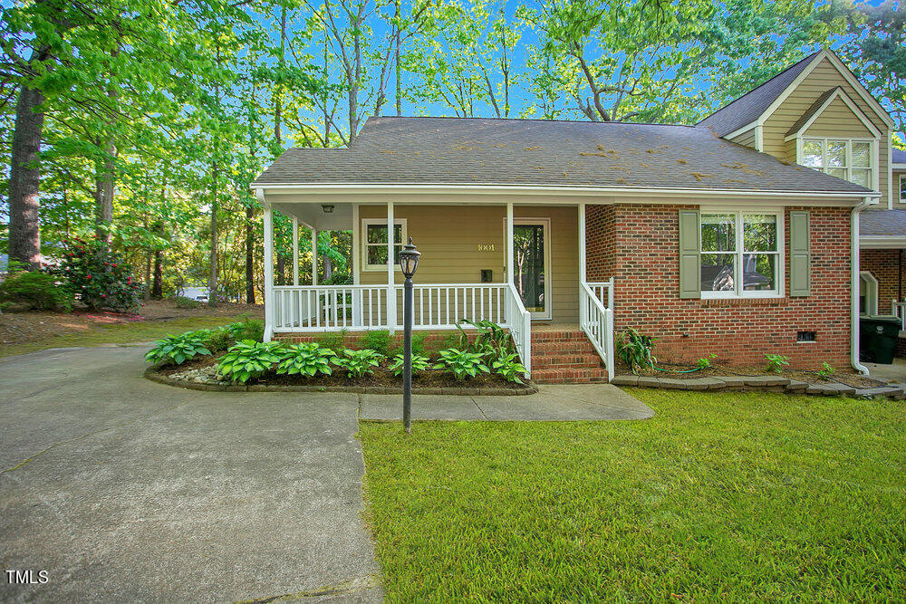 1001 Boathouse Court