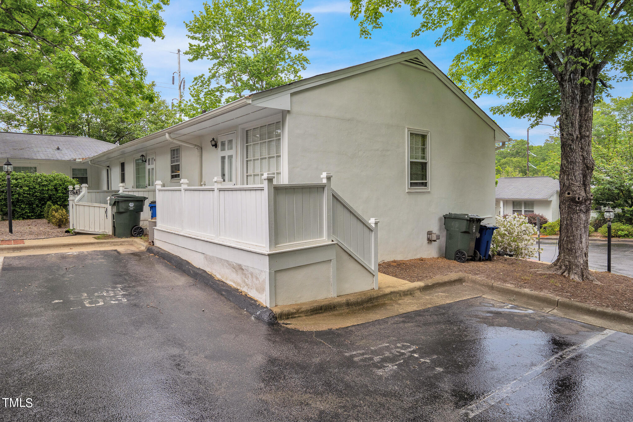 1941 Clark Avenue # 101