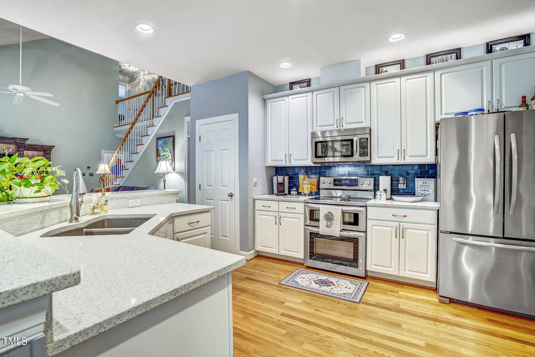 206 Canon Gate Dr Drive