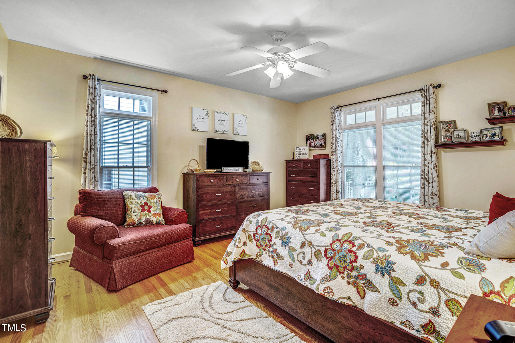 206 Canon Gate Dr Drive
