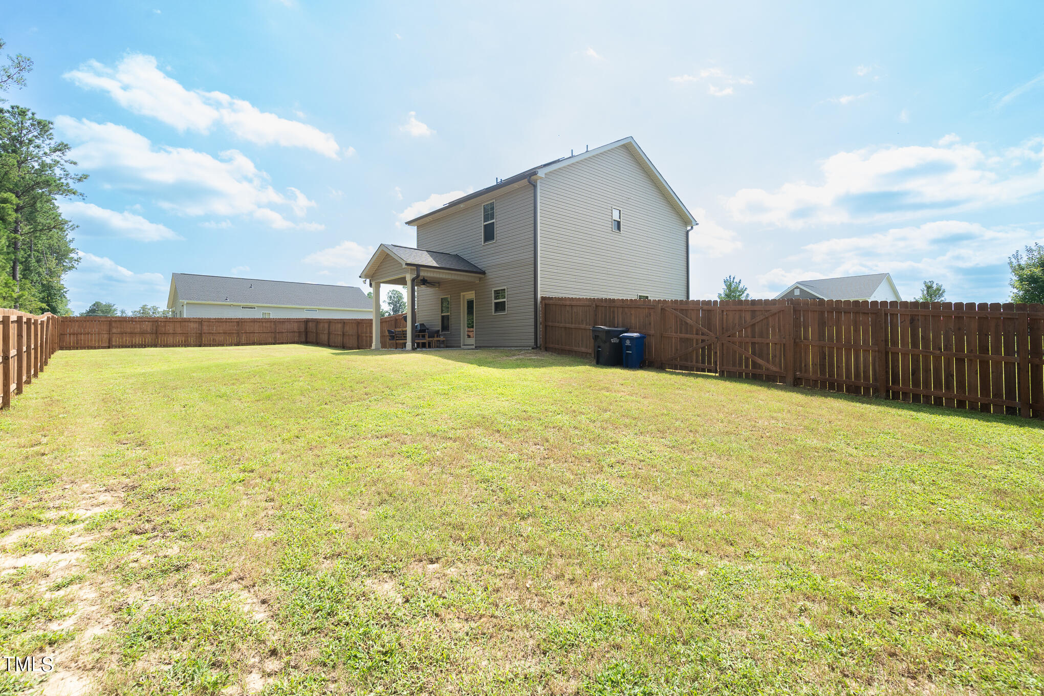 128 W Park Lane